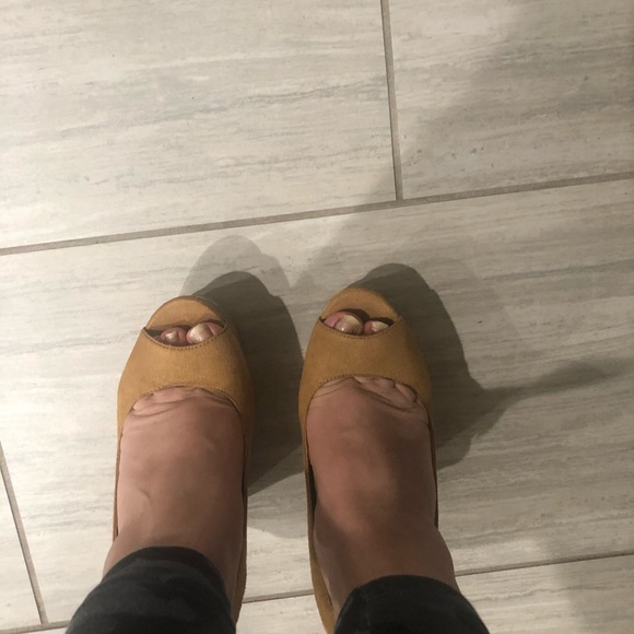 Brown Platform Wedges - Picture 5 of 9